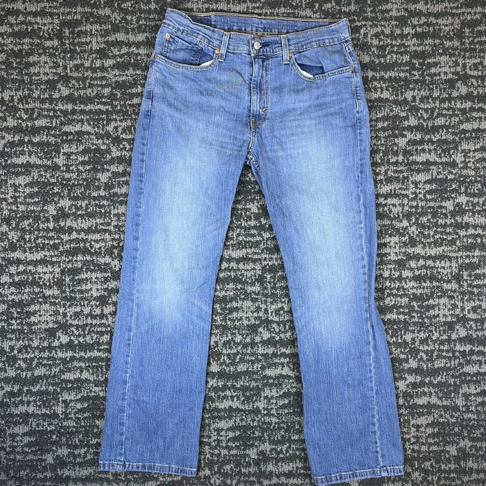 Levis levi 527